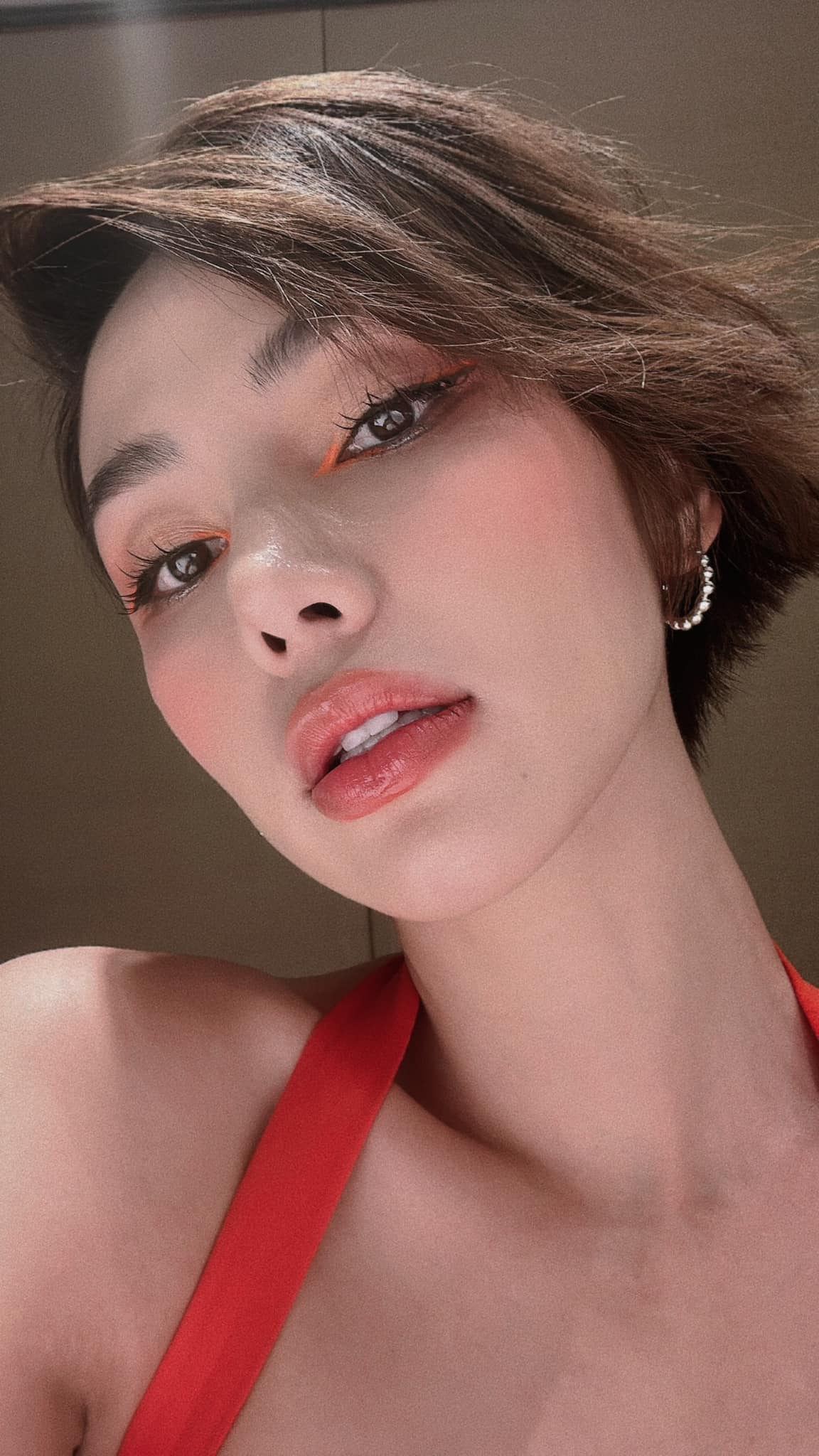 img srchttps://cdn.eva.vn/upload/4-2022/images/2022-12-26/nu-ca-si-lam-ho-ngoc-ha-tuc-gian-vua-cong-khai-con-trai-ruot-giau-suot-8-nam-cau-be-dep-nhu-trai-han-302324014_1220369635476639_5335766998312099757_n-1672041673-710-width1440height1800.jpg width660 /