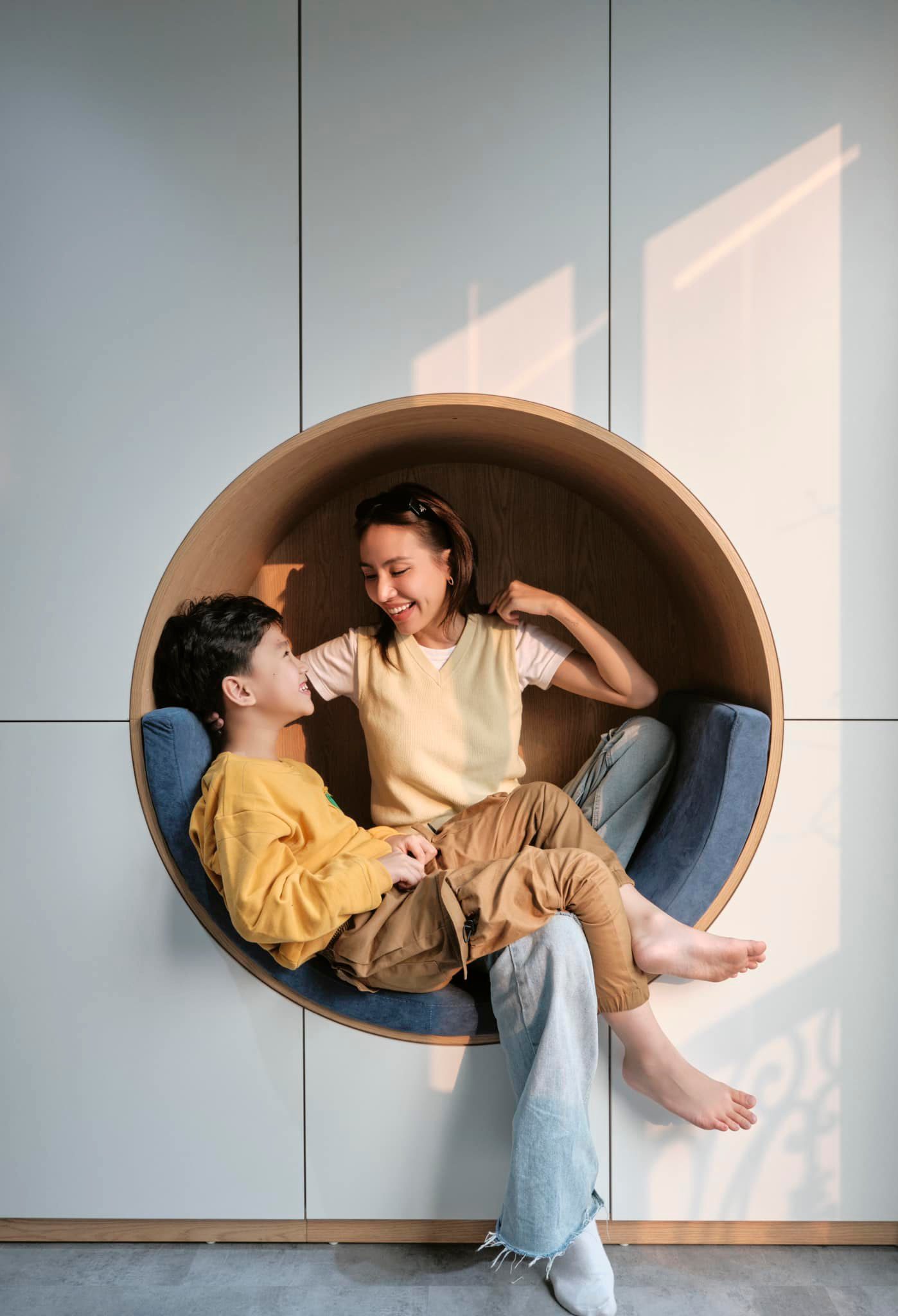 Đến bây giờ Gigi Hương Giang mới có điều kiện để dành món quà bất ngờ cho cậu con trai yêu quý.