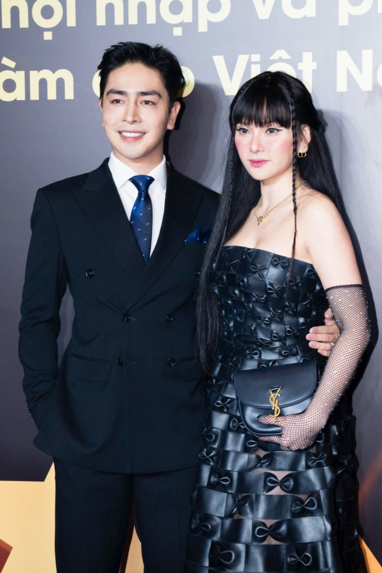 Vợ chồng ca sĩ Thu Thuỷ - Kin Nguyễn.