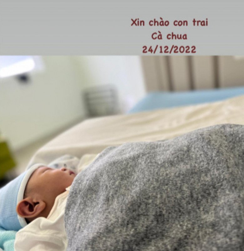 Bé Cà chua đã chào đời ngày 24/12 vừa qua.