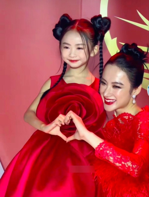 Angela Phương Trinh lần đầu xuất hiện cùng con gái, dân mạng tò mò danh tính bố cô bé - 2
