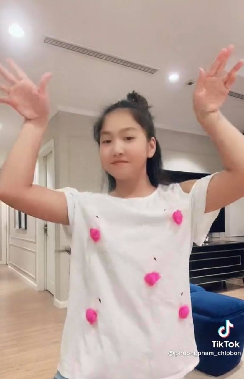 Chíp điệu amp;#34;Bố ơi mình đi đâu thếamp;#34; bây giờ: Sống ảo giống bố, Mạnh Trường nơm nớp muốn theo dõi ở cổng trường - 15