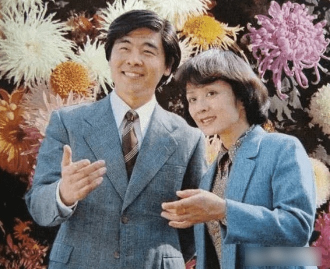 Trở thành tiên đồng ngọc nữ trong giới âm nhạc với Vương Khiết Thực khiến Tạ Lệ Tư lo lắng ông xã ghen.