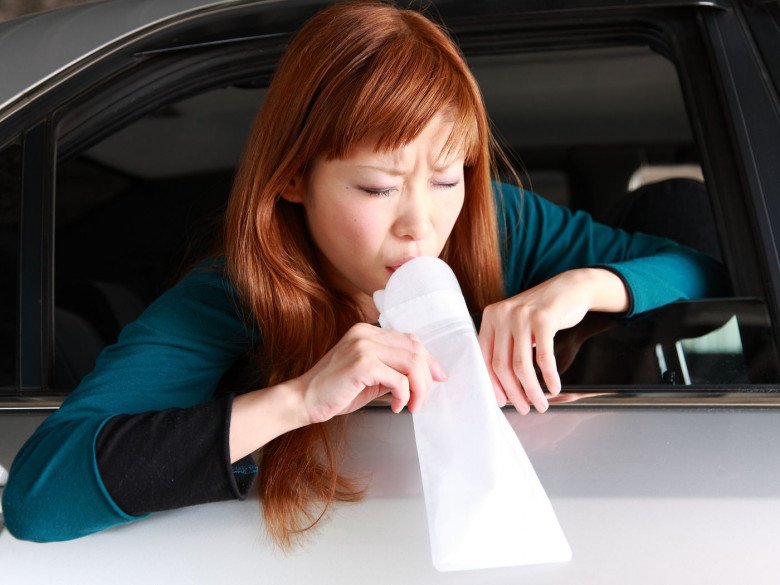 Làm gì để hết say xe? Những loại nước chống say xe vừa rẻ vừa tốt, chẳng lo tác dụng phụ