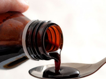 18 trẻ tử vong sau khi uống siro chữa ho, cảm của Ấn Độ