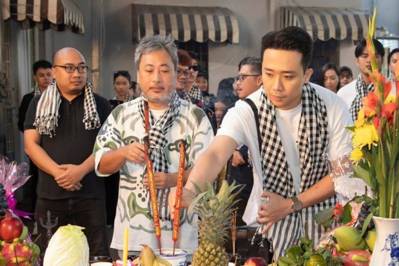 Có gì amp;#34;sai saiamp;#34; trong phim được đầu tư khủng của Trấn Thành: Biển quảng cáo lẫn cột điện cùng amp;#34;xuyên khôngamp;#34; - 7