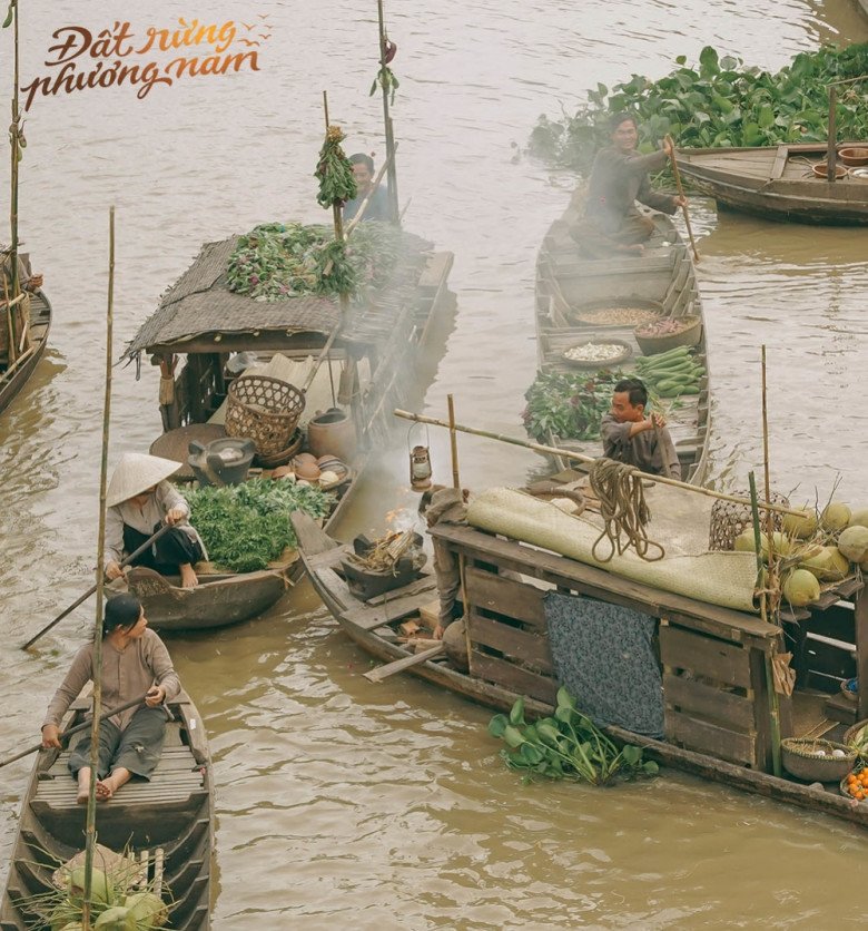 Có gì amp;#34;sai saiamp;#34; trong phim được đầu tư khủng của Trấn Thành: Biển quảng cáo lẫn cột điện cùng amp;#34;xuyên khôngamp;#34; - 3