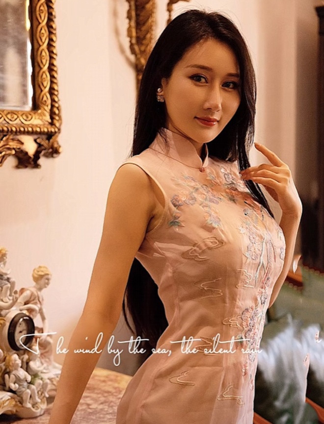 Tiểu Hồ Tịnh khen Hứa Nhã Quân phóng khoáng, chịu chi.