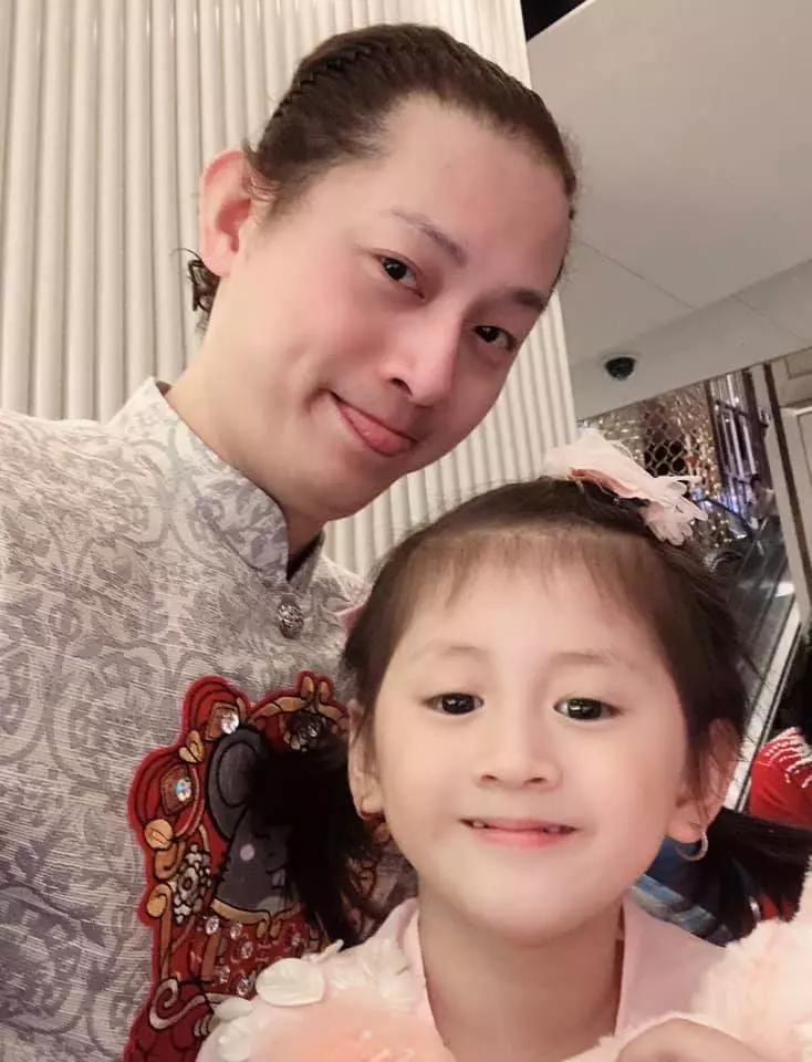 Sao Việt 24h: Con gái sở hữu sổ đỏ của Trang Trần ngày càng thần thái nhưng mẹ giận vì không nét nào giống mình - 6