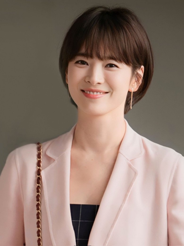 Song Hye Kyo bỏ style tóc tiên tử, diện kiểu tóc mới cực kén mặt, chị em học theo nên cân nhắc - 10