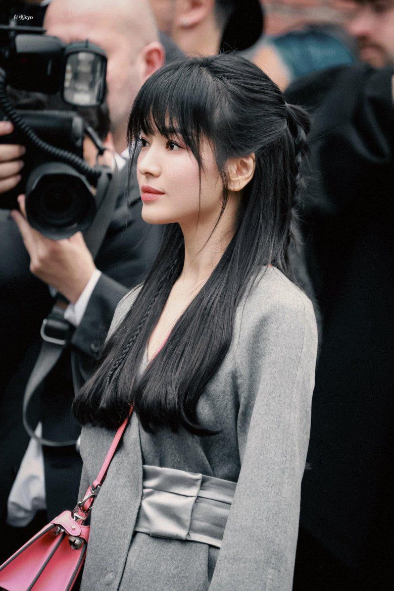 Song Hye Kyo bỏ style tóc tiên tử, diện kiểu tóc mới cực kén mặt, chị em học theo nên cân nhắc - 8