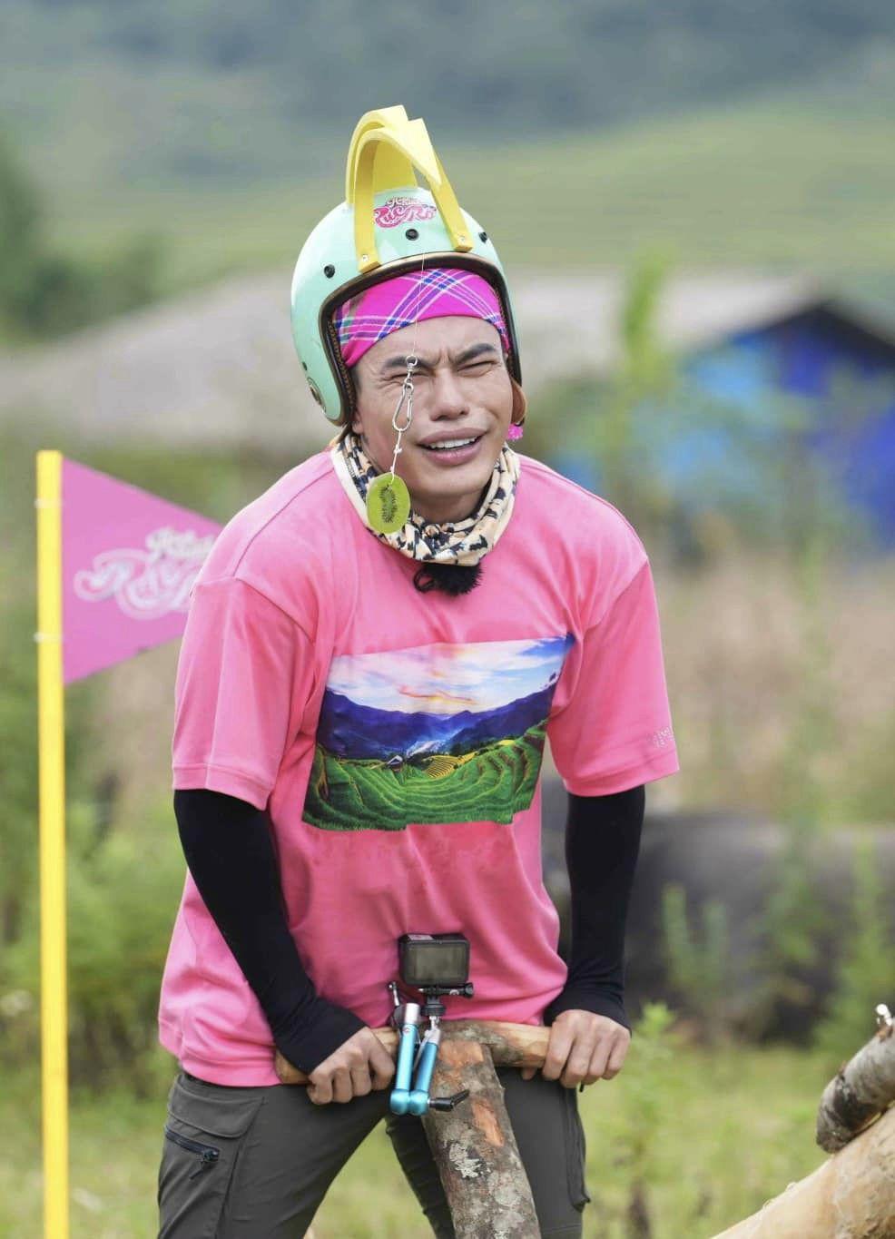 Một nghệ sĩ nổi tiếng của showbiz Việt Nam rụng răng giữa gameshow, Trường Giang thốt lên: amp;#34;Quá khủng khiếpamp;#34; - 15