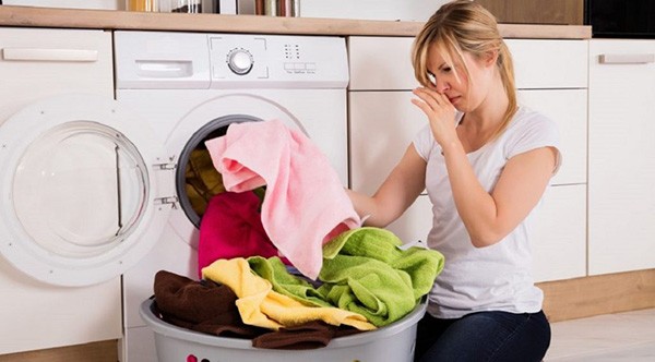 Sai lầm khi sử dụng máy giặt khiến quần áo giặt rồi vẫn bẩn - 2