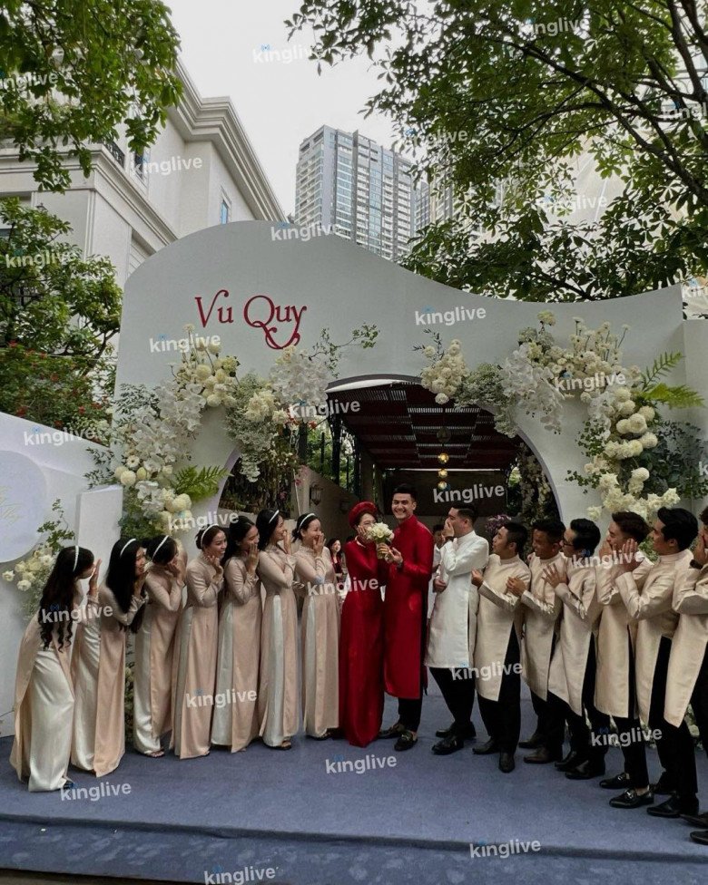 Vĩnh Thụy và bạn gái tổ chức lễ vu quy (Ảnh: Kinglive).