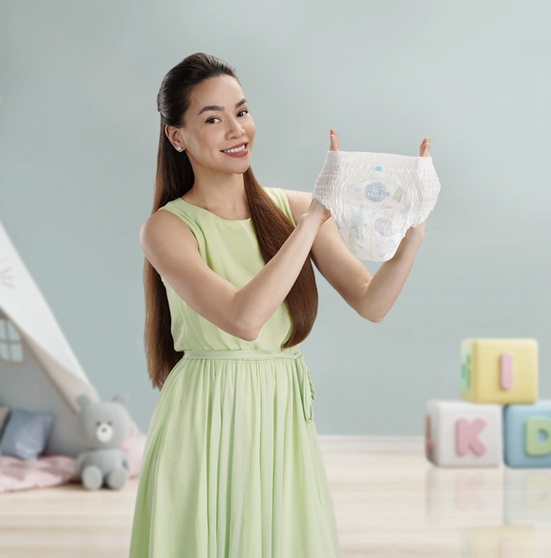 Mẹ Hồ Ngọc Hà luôn tin dùng sản phẩm MOLFIX thiên nhiên cho các con của mình.