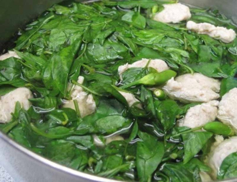 Loại lá mọc đầy vườn không ai hái, canxi gấp 2 lần sữa, ăn đều dưỡng gan, bổ mắt - 4