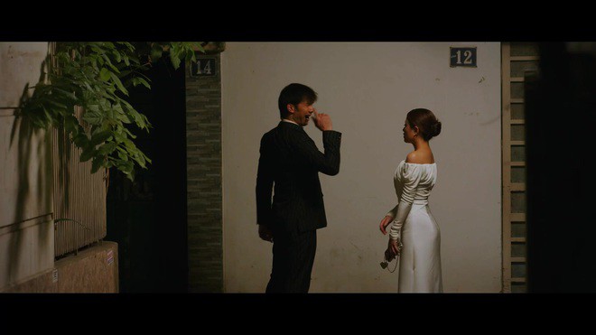 View - Hoàng Thùy Linh trong phim giờ vàng VTV: Lúc mặc váy áo tổng tài, khi hóa nàng thơ như Lưu Diệc Phi