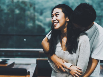 Nữ doanh nhân bỏ chồng để theo đuổi loạt tình một đêm, gặp bác sĩ phụ khoa liền được dẫn sang khám tâm thần