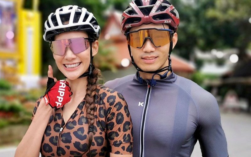 Cũng nhờ bộ môn đạp xe mà Phoranee Mymanow Srithan quen biết với chồng của cô hiện tại, một bác sĩ tài ba và điển trai làm việc tại Bangkok. 
