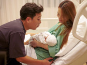 Giải trí - Trường Giang vắng mặt khi con trai chào đời nhưng vẫn kịp đặt tên cho quý tử, Nhã Phương nói: "Nghe kỳ"