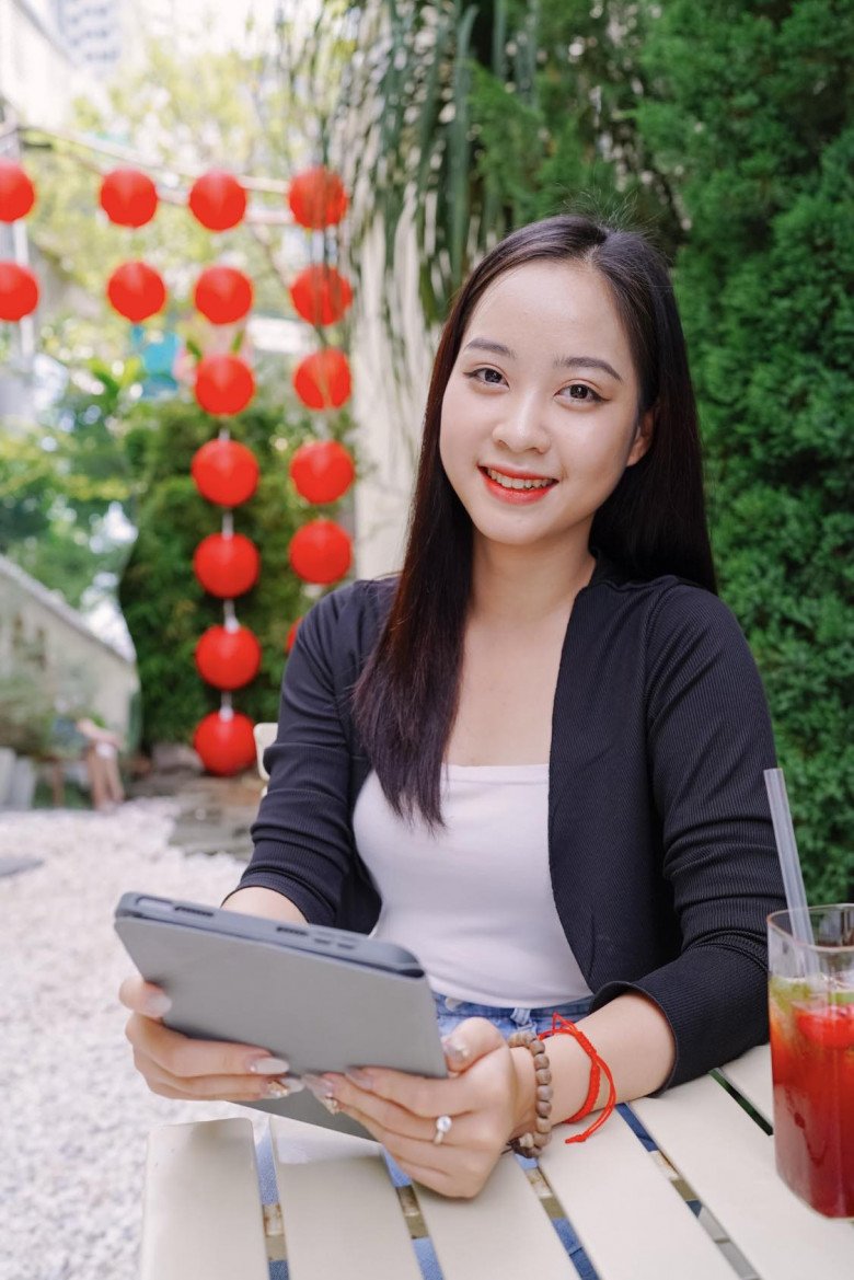 Đức Thị Hải Yến là con gái út trong gia đình có 9 chị em.