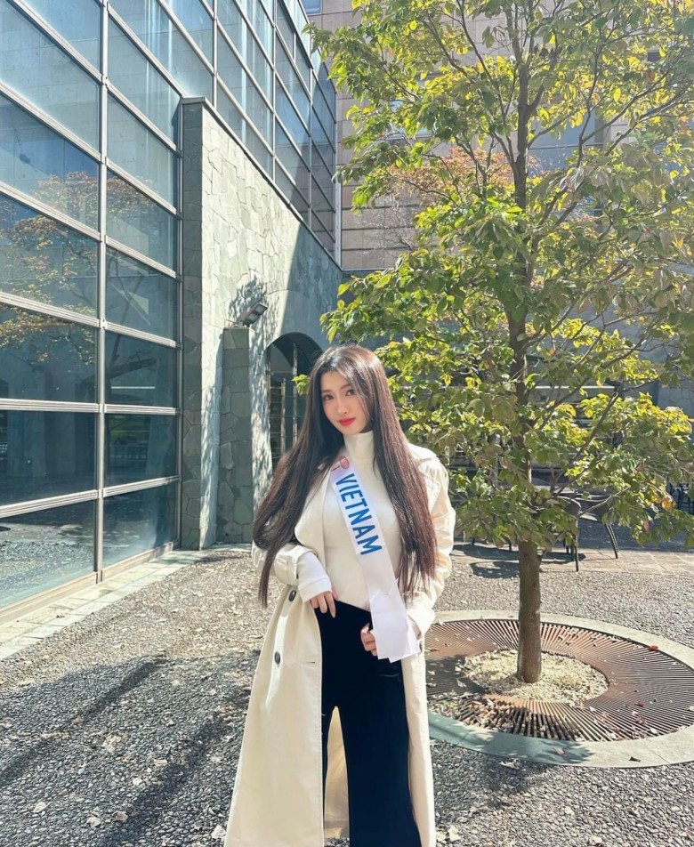 View - Thần tiên tỉ tỉ Phương Nhi đẹp rực rỡ nhận giải lớn tại Miss International 2023, fans sắc đẹp bất ngờ lo lắng vì sao?