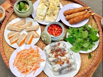 5 quán bánh cuốn ngon nhất Hà Nội, trời lạnh thế này ăn bánh cuốn nóng là đỉnh của chóp