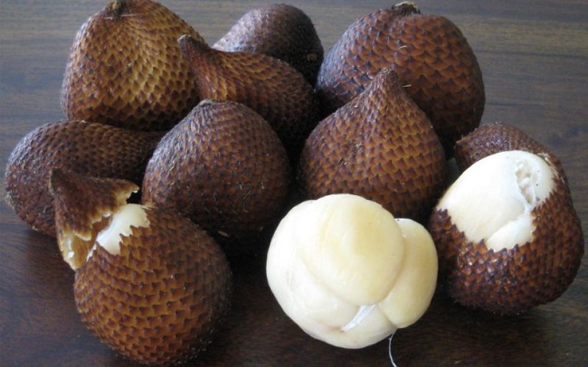 Gallery - Thứ quả lạ có vỏ như da rắn nhưng lại rất ngon, giá bán 220.000 đồng/kg