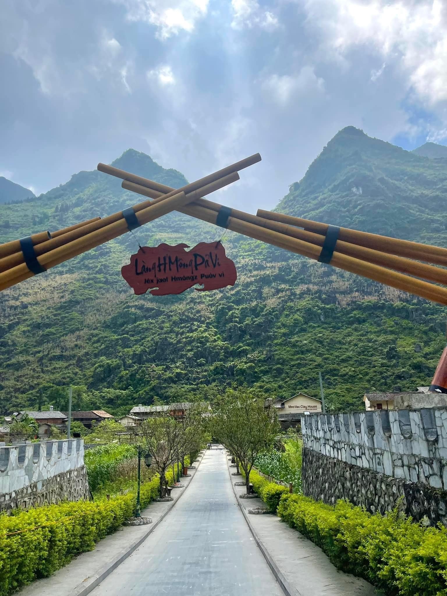 View - Khám phá Hà Giang: Đắm mình trong vẻ hoang sơ, núi đá hùng vĩ