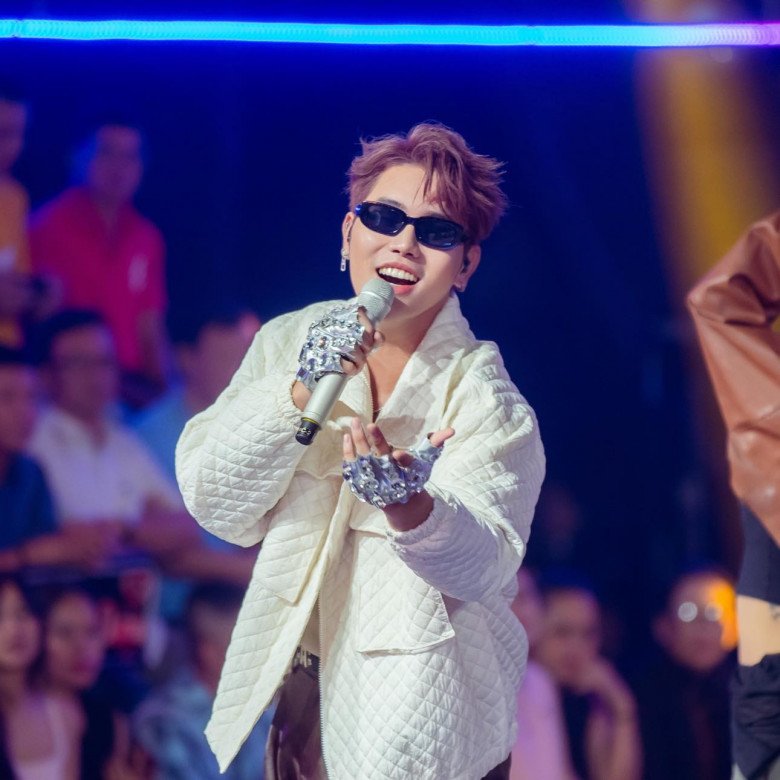 View - Lâm Phúc là ai: Anh chàng 19 tuổi cao 1m85 ở Vietnam Idol 2023, có điểm trùng hợp với Hà Anh Tuấn