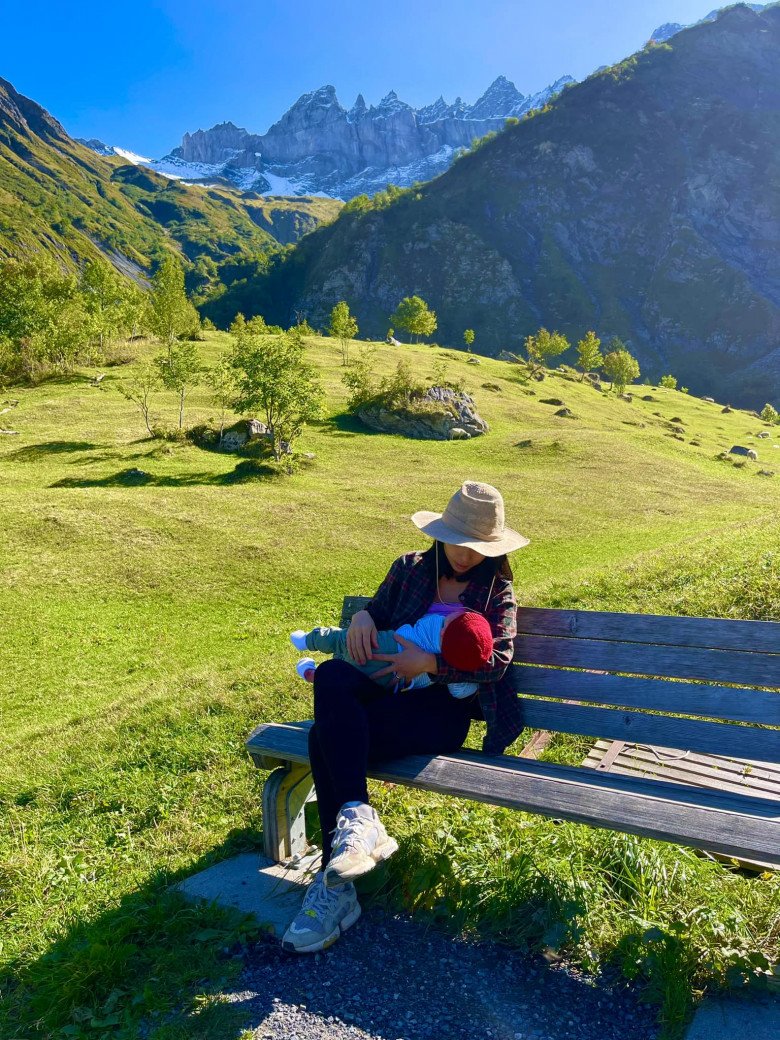 View - Nữ giám đốc Việt lấy chồng Thụy Sĩ nay đã làm mẹ, chia sẻ trải nghiệm đi đẻ cực… chill