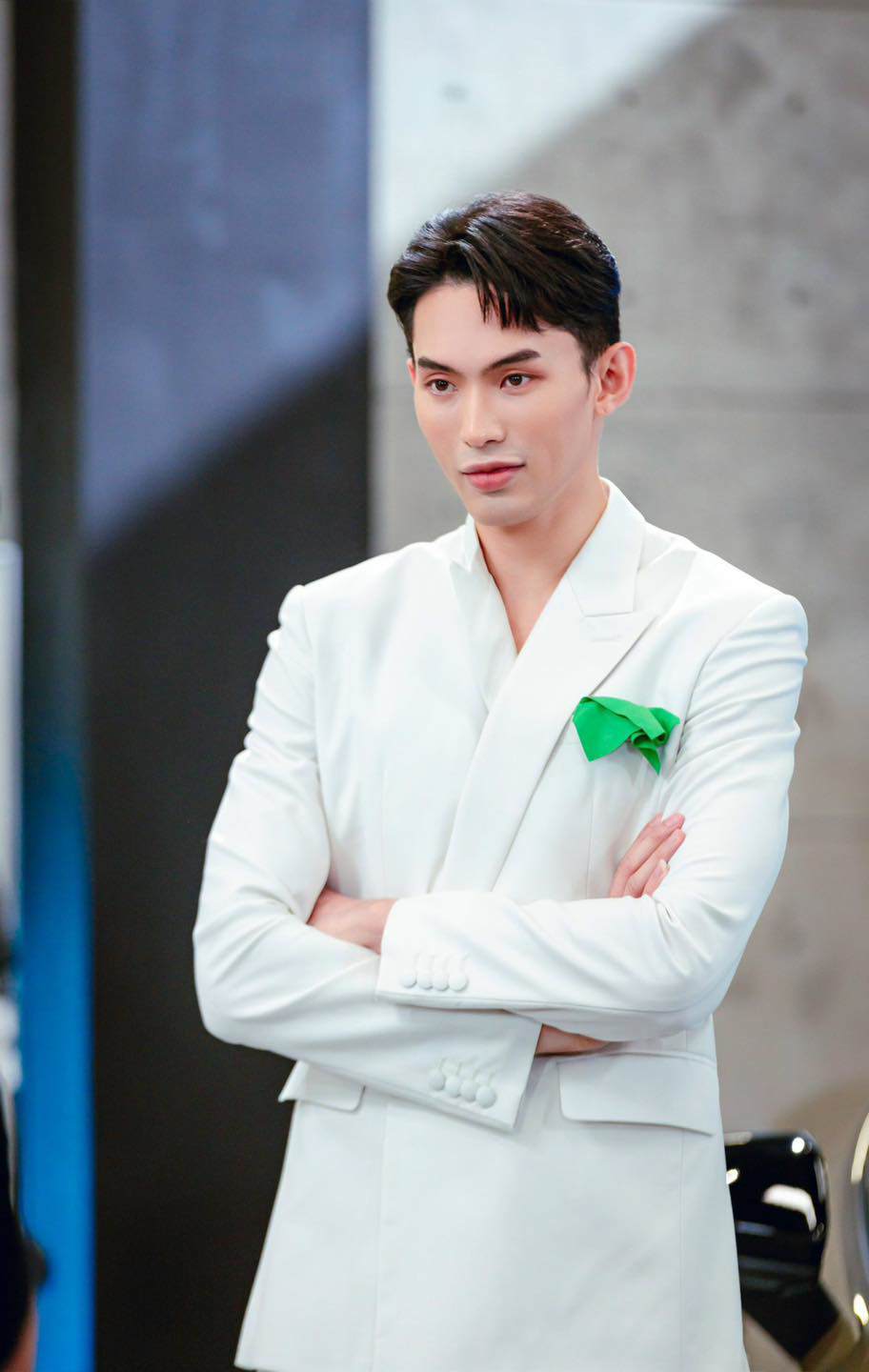 img srchttps://cdn.eva.vn/upload/4-2023/images/2023-10-18/huong-giang-ngoi-vao-long-mot-chang-trai-giua-buoi-tiec-my-nam-1m93-thuoc-gioi-sieu-giau-va-su-that--375600223_200805179680626_2959803102115984164_n-1697619428-265-width724height978.jpg width660 /