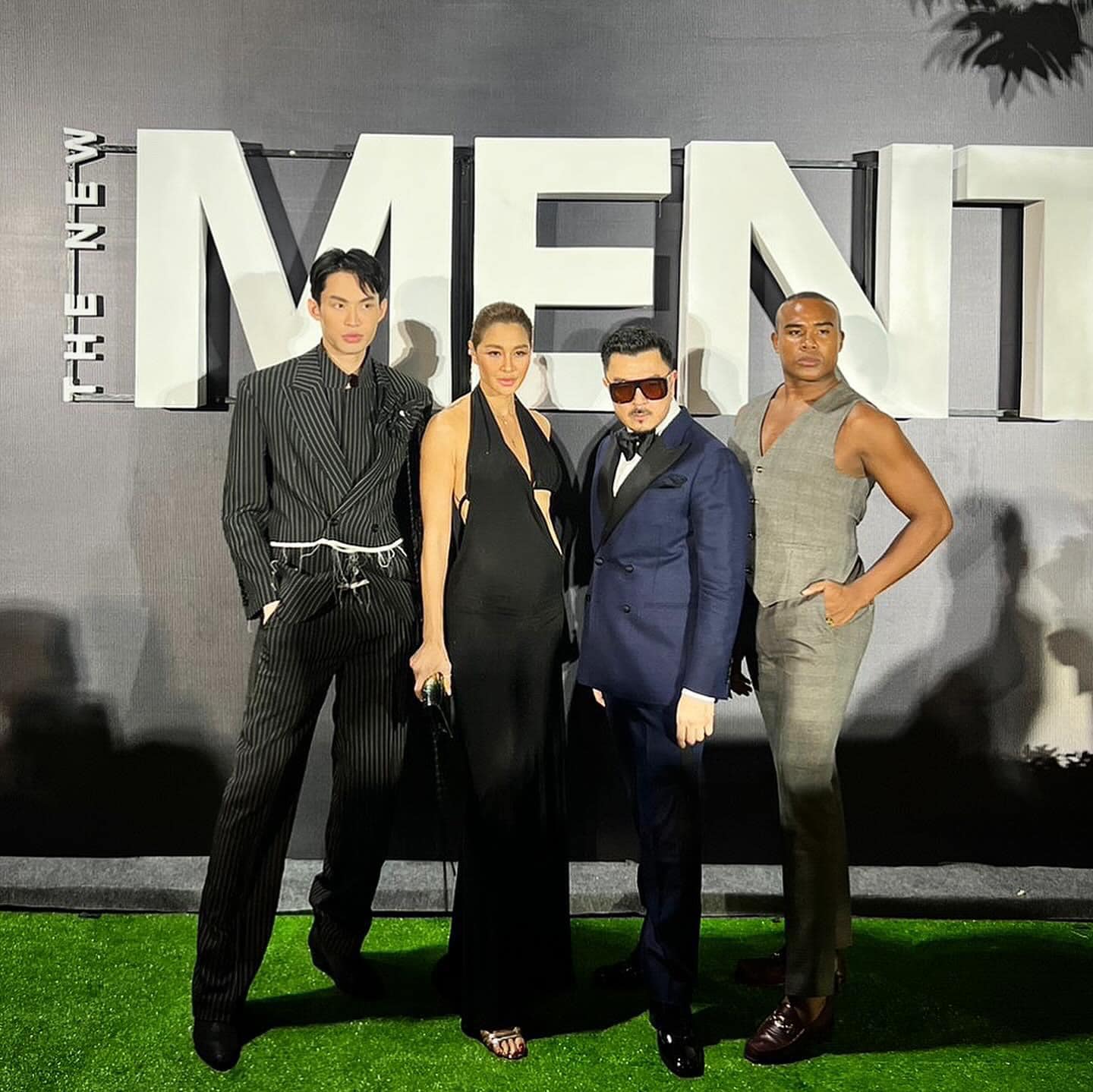 img srchttps://cdn.eva.vn/upload/4-2023/images/2023-10-18/huong-giang-ngoi-vao-long-mot-chang-trai-giua-buoi-tiec-my-nam-1m93-thuoc-gioi-sieu-giau-va-su-that--391758928_302039852622968_4607354127579976794_n-1697619428-846-width1440height1440.jpg width660 /