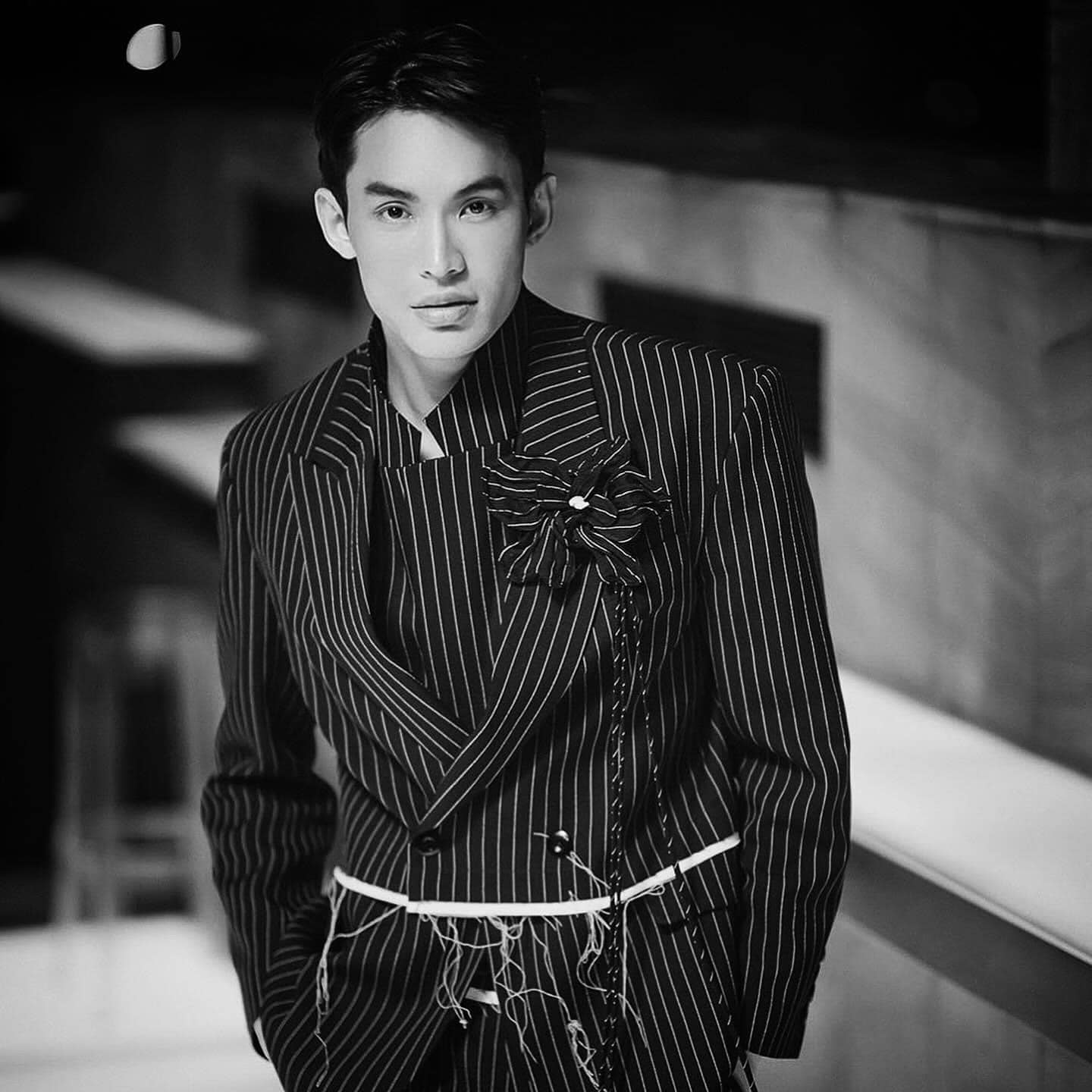 Hương Giang ngồi vào lòng một chàng trai giữa buổi tiệc: Mỹ nam 1m93 thuộc giới nhà giàu, từng lên NALA - 13