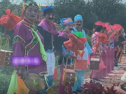 Tin tức - Đám cưới lạ lùng: Nhà gái chuẩn bị "hoành tráng" đến mức chú rể không dám vào làng