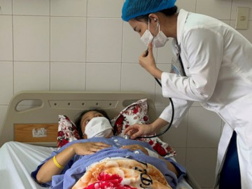 Sản phụ 45 tuổi suýt mất mạng sau khi sinh con thứ 4