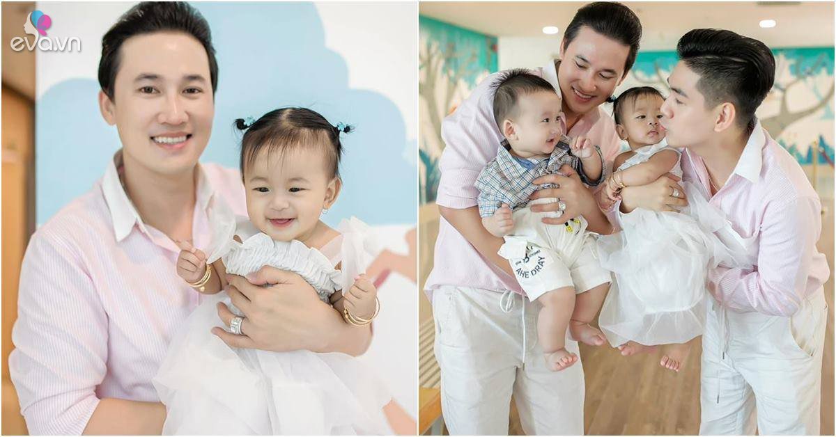 View - Cặp bố bỉm hot nhất miền Tây: Thanh Đoàn, Hà Trí Quang thụ tinh ống nghiệm, con sinh đôi đẹp thiên thần mỗi bé giống một bố