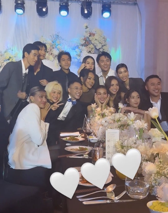 View - Danh tính mỹ nhân bắt được hoa cưới của Thanh Hằng, một nhân vật liên tục vắng mặt làm dân mạng thắc mắc