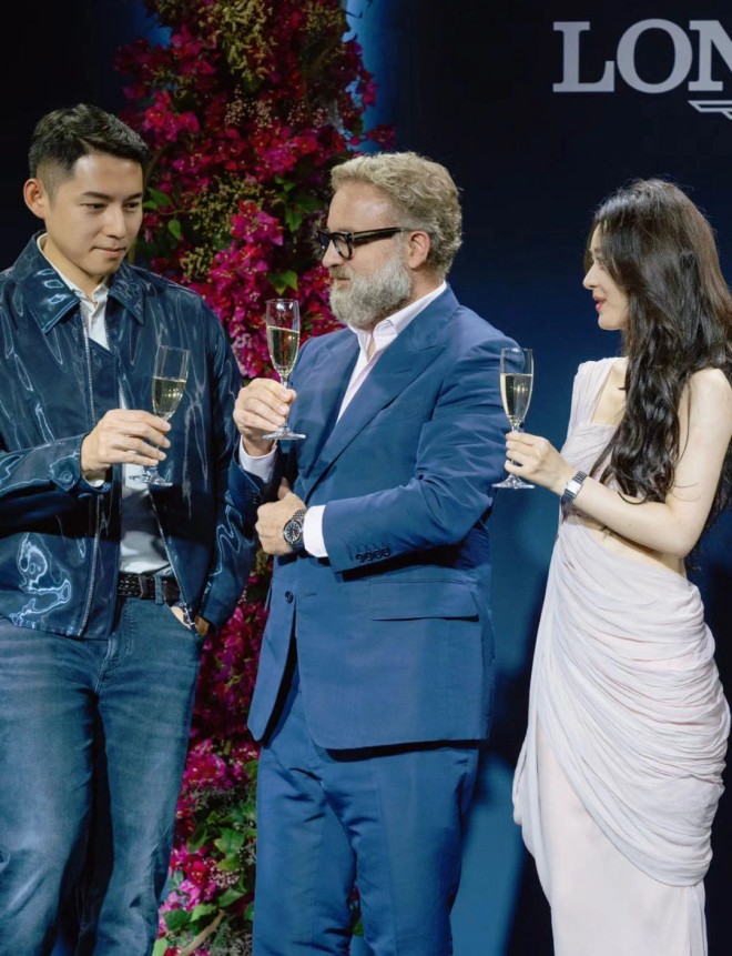 CEO Tôn Tái Tái thừa nhận bối rối trước Triệu Lệ Dĩnh.