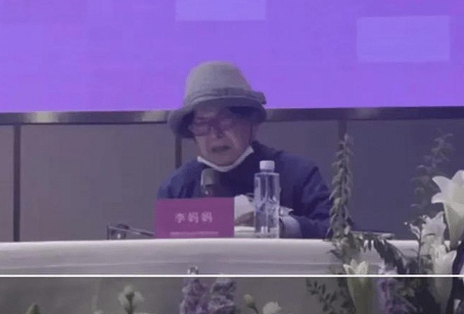 Mẹ Coco Lee tố cáo con rể.