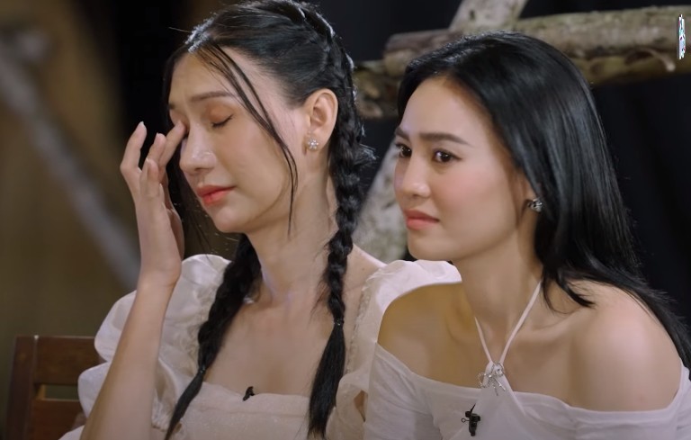 View - Lý do hoa hậu giản dị nhất Việt Nam khóc nức nở tại Chị Đẹp, Phù Vân giáo chủ đi bộ cũng gây tranh cãi