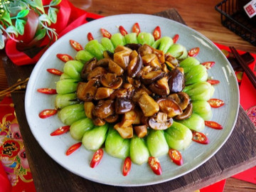 Người đàn ông chằng chịt vết   roi đánh   trên người sau khi ăn nấm hương, chuyên gia cảnh báo đừng phạm 1 sai lầm