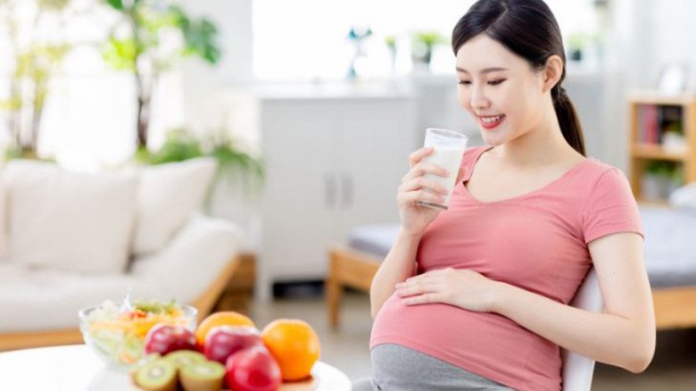 Bác sĩ sản khoa điểm danh 5 loại sữa tốt nhất cho mẹ bầu uống suốt thai kỳ - 7