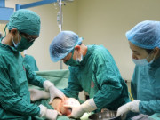 Bà bầu - Bác sĩ sản và đêm trực sóng gió: Mẹ bầu đi đẻ chỉ có 200 ngàn, thiếu nữ 17 tuổi vỡ thai ngoài tử cung