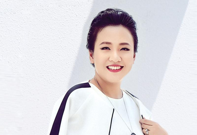 Đầu tháng 3/2017, cộng đồng startup Việt Nam khá bất ngờ khi ái nữ họ Lê tuyên bố rời công ty. Cô cho biết việc rút khỏi công ty là cơ hội để nghỉ ngơi, dành thời gian bên gia đình và “theo đuổi cơ hội mới”.

