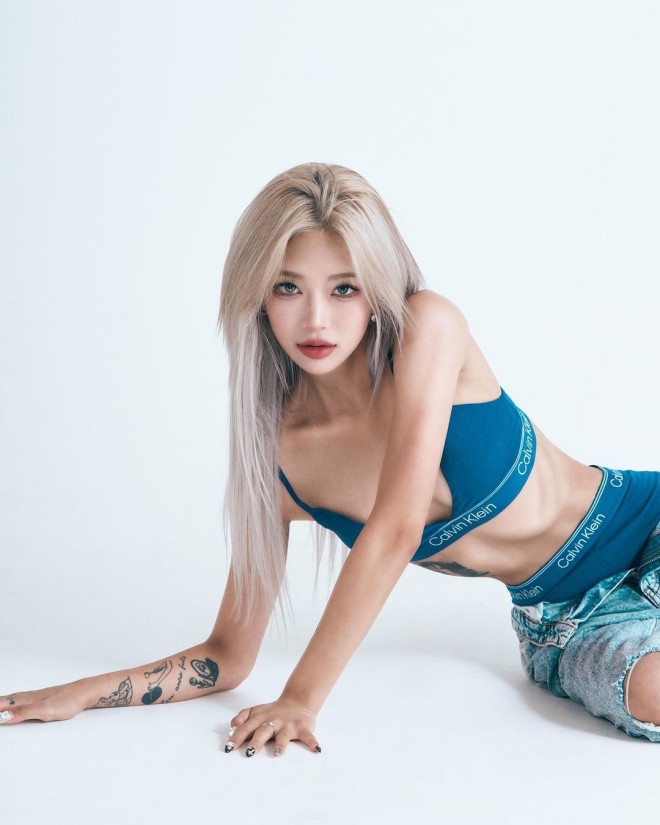 Ngôi sao 24/7: Quản lý cũ tiết lộ chuyện Thư Kỳ bị gạ amp;#34;hầu rượuamp;#34;, tiết lộ chuyện gây sốc - 13