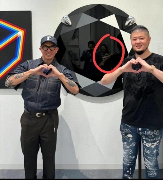 View - Thư Kỳ - Quản lý cũ tiết lộ chuyện Thư Kỳ bị gạ hầu rượu, nói một câu khiến fan sốc