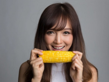 Một bắp ngô vào bữa sáng tốt hơn cả ăn cơm, nhưng những người này không nên ăn sáng bằng ngô