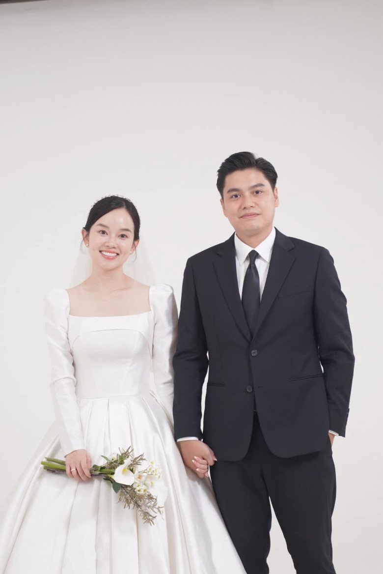 Cô dâu Ly Kute kết thúc 7 năm làm mẹ đơn thân, sắm tới 5 mẫu váy cưới xinh nhất tháng 10 - 6