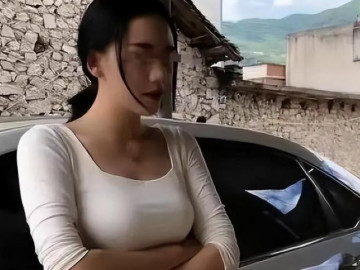 Vợ nghiện xem TV nhà hàng xóm, chồng ngã quỵ trước cảnh tượng lúc sáng sớm